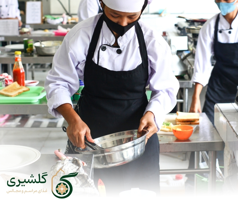 خدمات حضوری کترینگ گلشیری در محل هیئت و مراسم