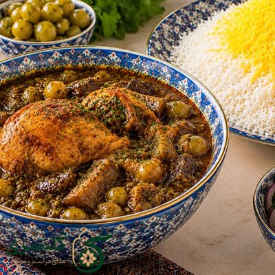 چلو خورشت غوره بادمجان با مرغ